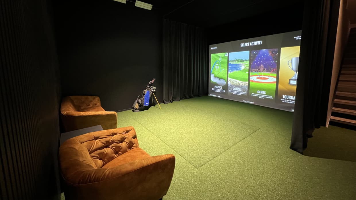 Private_case_12_trackman_simulator_golf