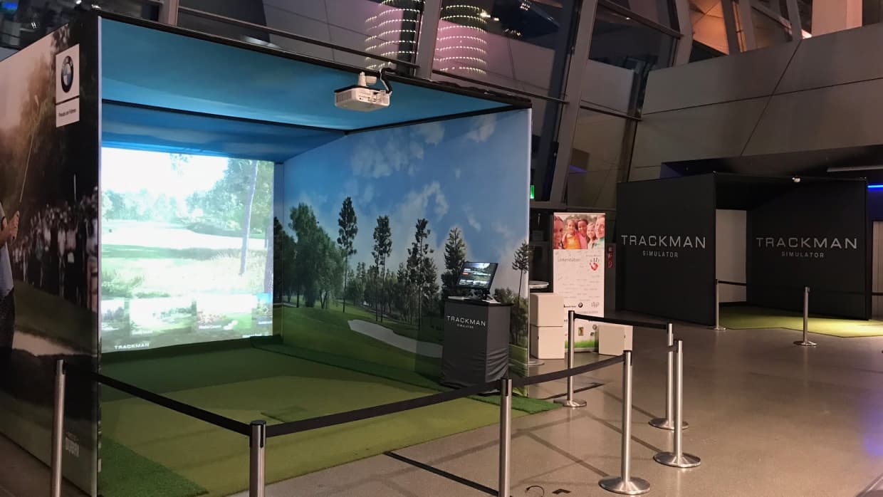 Commerial_case_21_trackman_simulator_golf