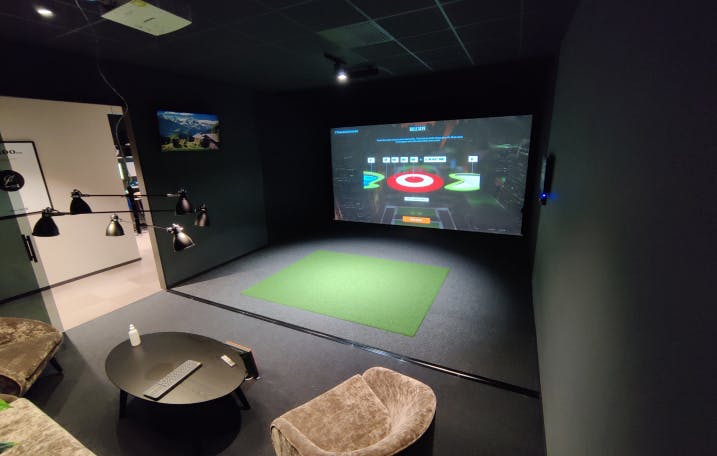 TrackMan Golf Simulator Work life balance